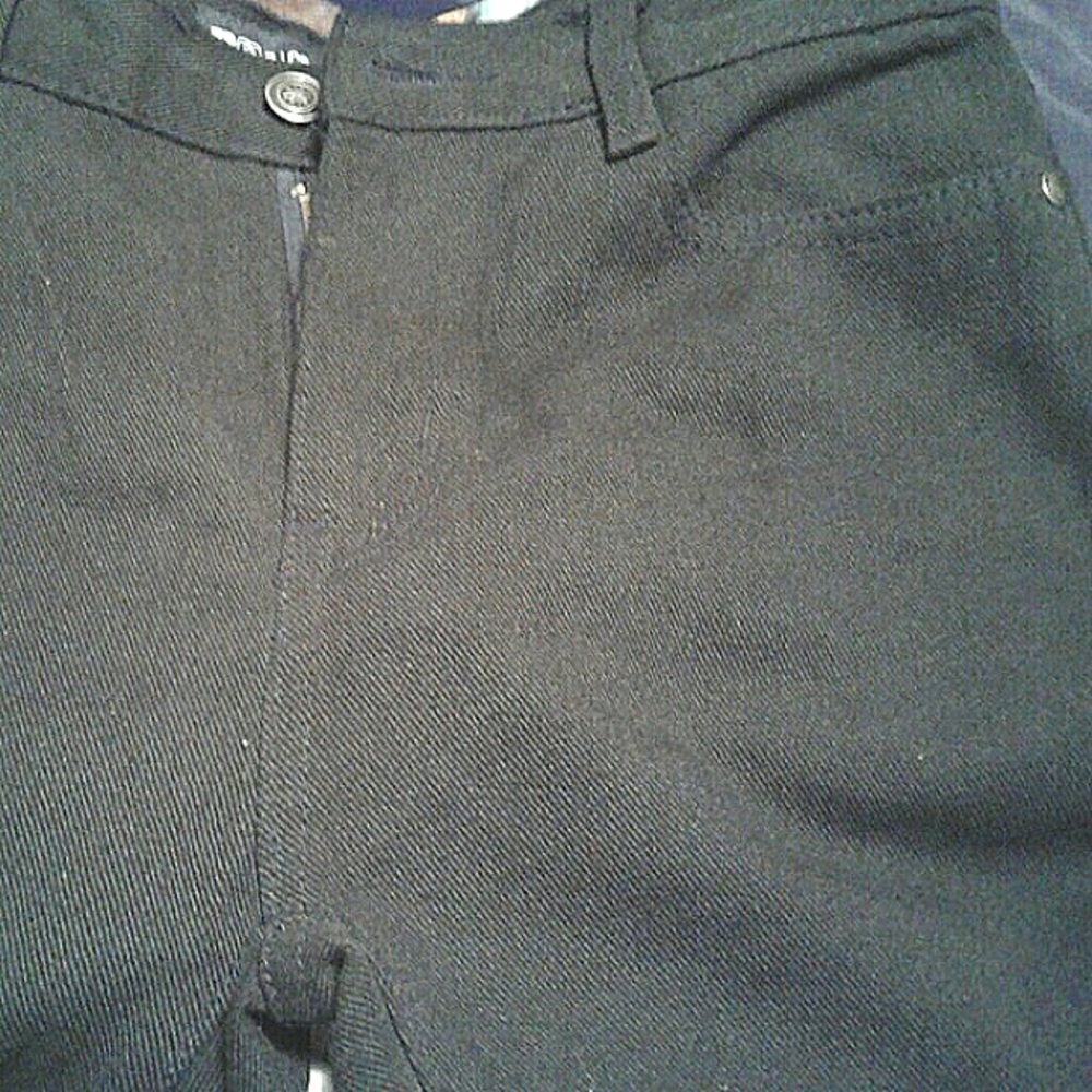 Sacred crown jeans BLACK sz 2 pet,women or 14 jrs